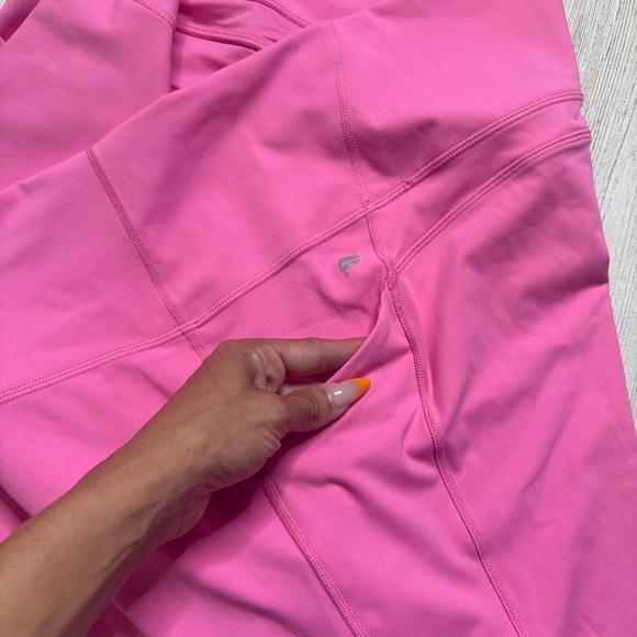 Fabletics On The Go Biker Shorts Size 4X - Picture 3 of 5